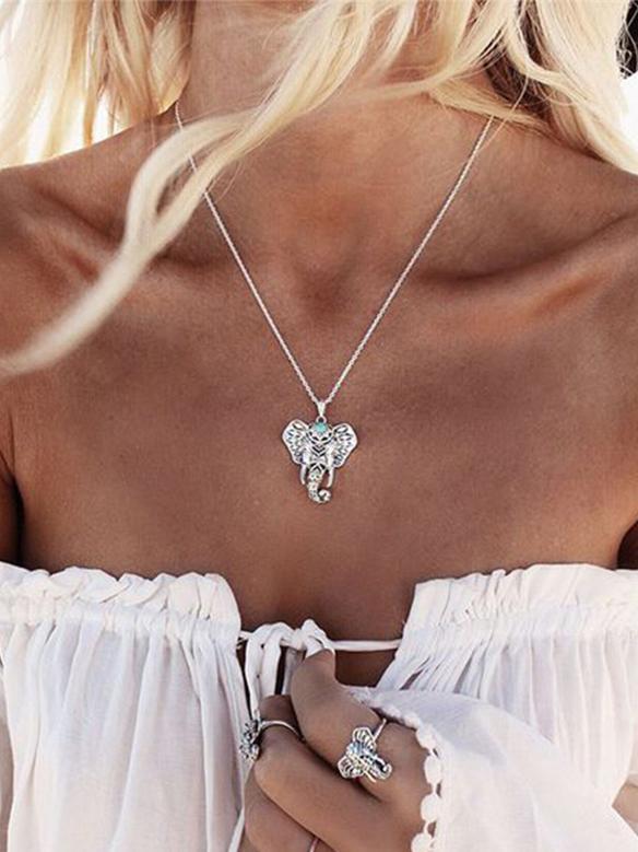 Vintage Hollow Elephant Pattern Necklaces