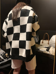 Loose Color Block Plaid Round Neck Knitted Sweater