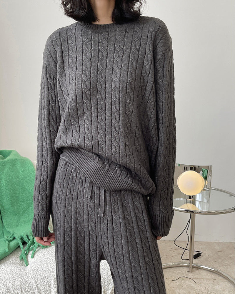 Cable Loose Round Neck Knitted Sweater Top