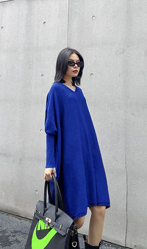 Loose V-Neck Bat Sleeve Sweater Dress