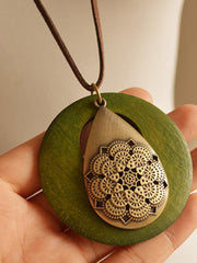 Retro Roundness Wood Necklace