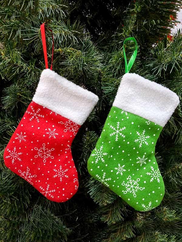 Christmas Red And Green Snowflake Stockings Decorations