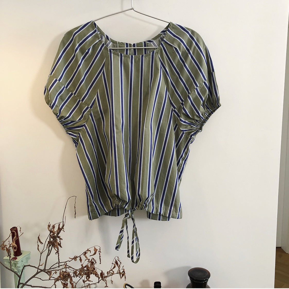 Round Neck Vertical Stripes Puff Sleeve Short Sleeve  Blouses T-Shirts Top