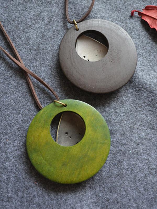 Retro Roundness Wood Necklace