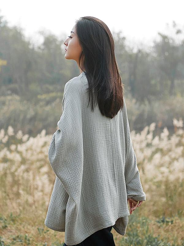 Vintage Solid Color Loose Button Bat Sleeve T-Shirt