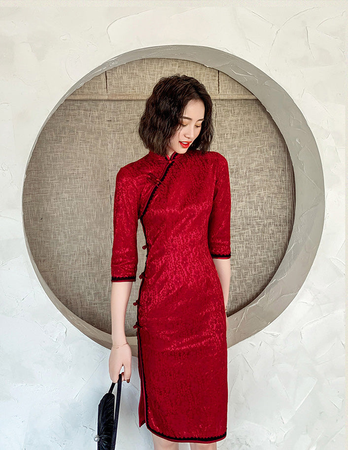Slouchy Vintage Lace Red Low-Cut Cheongsam Midi Dress