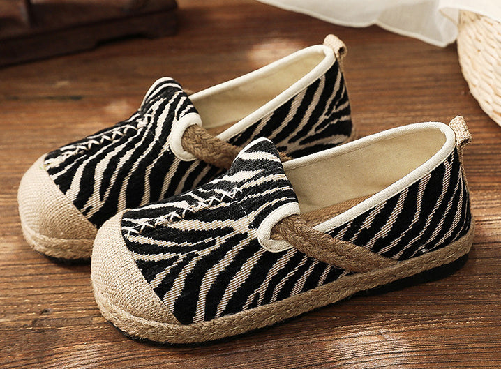 Embroidered Ethnic Style Small Fresh Casual Shoes