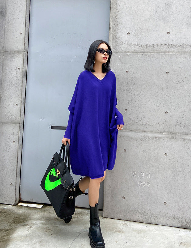 Loose V-Neck Bat Sleeve Sweater Dress