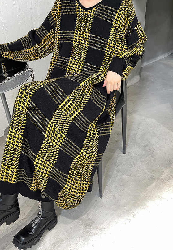 Long Sleeve Loose Mid-Length Knitted Plaid Sweater Dress