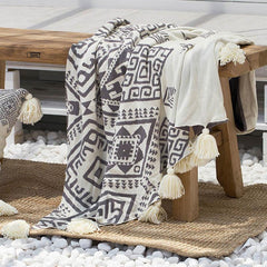 Printed Tasseled Pompom Triming Knit Blankets