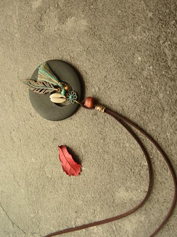 Vintage Floral Feather Tassel Long Necklace