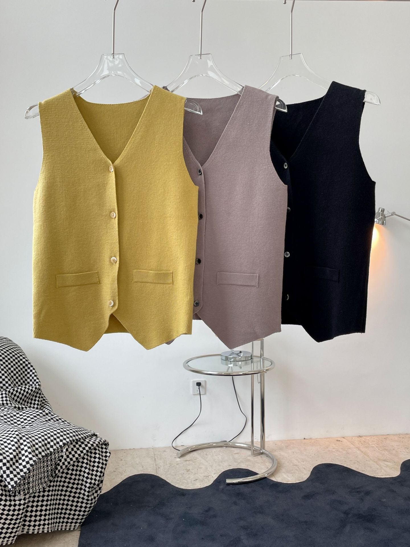 Simple V Neck  Knitted Bottoming Vest Top