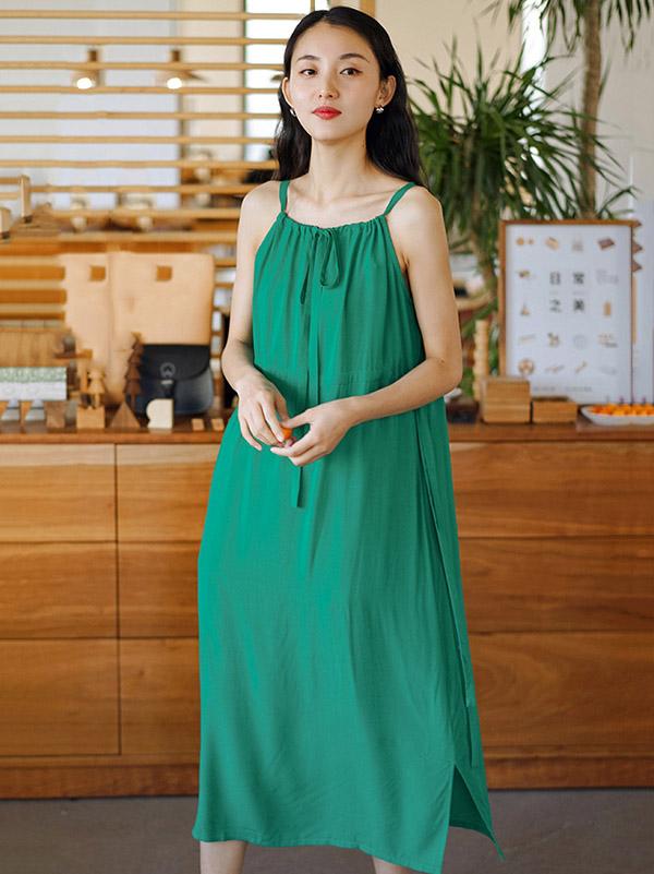 Solid Pleated Sleeveless Casual Dress