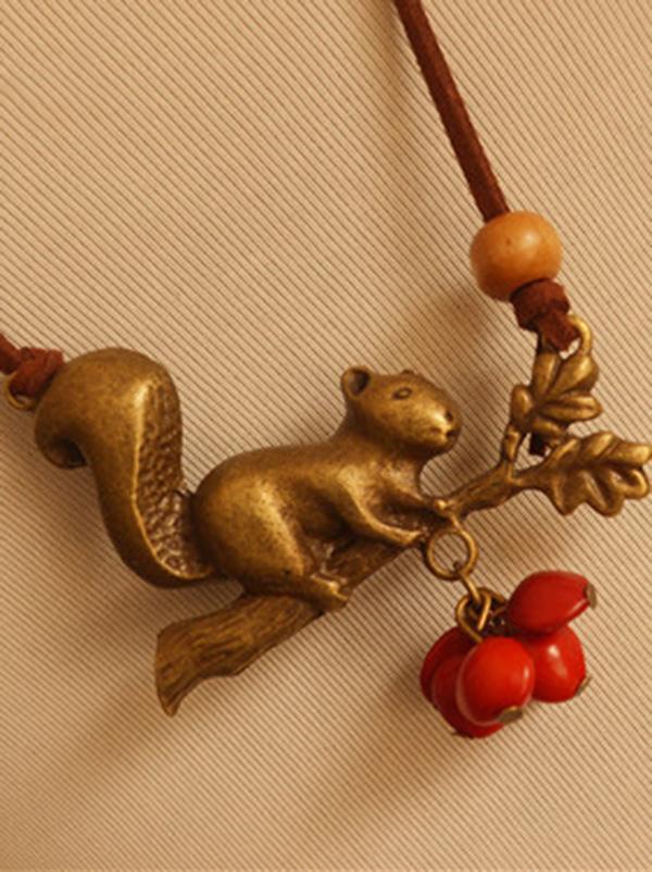 Vintage Squirrel Red Beans Necklace